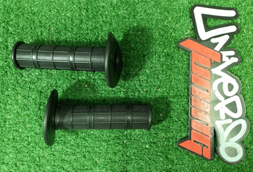 INFINITY TECH PUÑO PARA MOTO 22MM 7/8 ¨, COLOR NEGRO HG-01