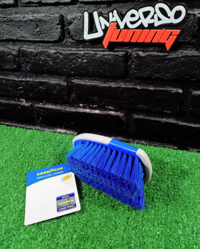 CEPILLO DE LIMPIEZA GOODYEAR, 14X6.5CM, CERDAS DURADERAS GY-2143