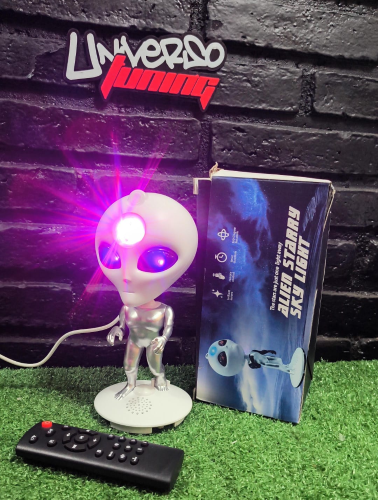 PROYECTOR CON PARLANTE ALIEN SUONO AYV0413