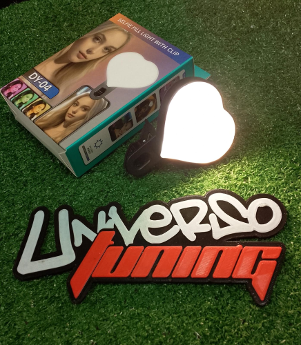 LUZ DE SELFIE CON BROCHE CON FORMA DE CORAZON 7CM DY-04